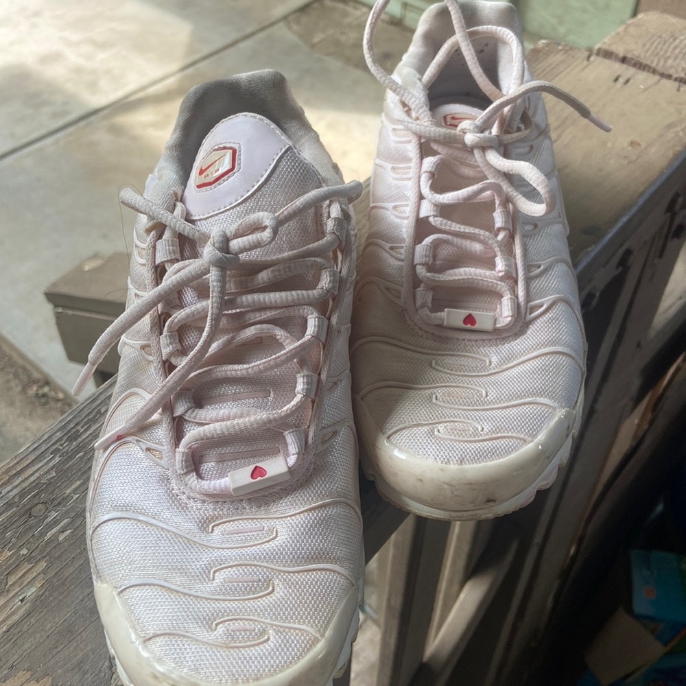 women's air max plus tn valentine's day rare